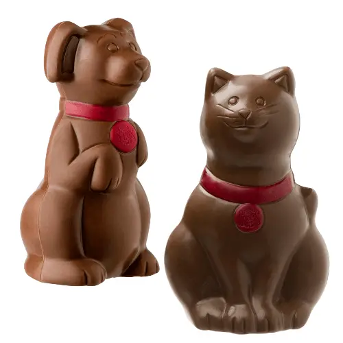 Leonidas Milk Chocolate Christmas Cat or Dog – Festive Hollow Figure with Novelty (Approx. 100g) Leonidas Kensington