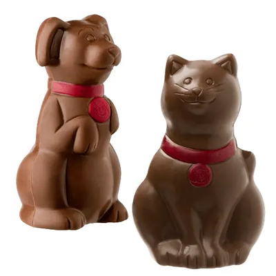 Leonidas Milk Chocolate Christmas Cat or Dog – Festive Hollow Figure with Novelty (Approx. 100g) Leonidas Kensington