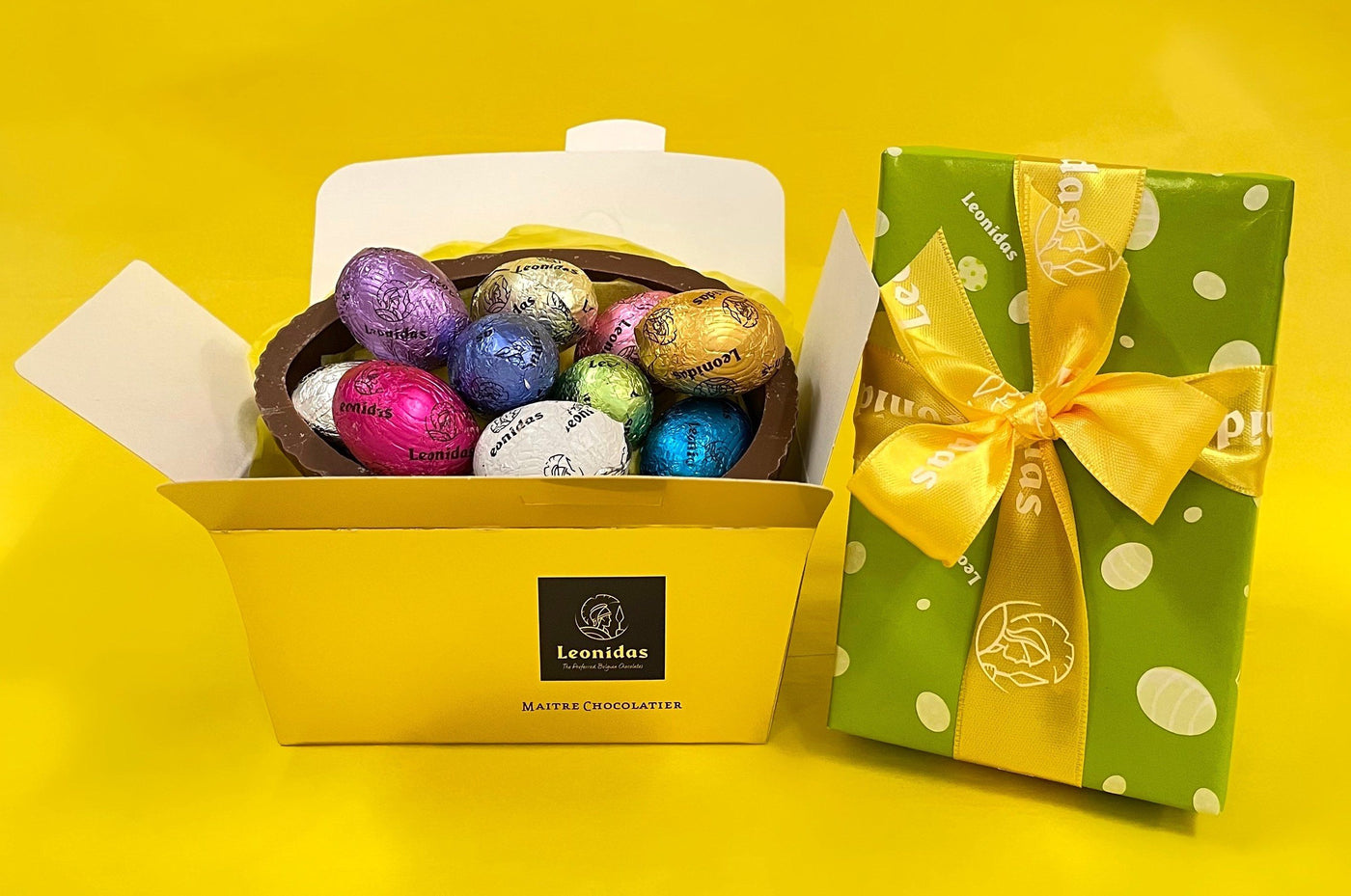 Leonidas Milk Chocolate Half Egg With 10 Mini Eggs Assorted freeshipping - Leonidas Kensington